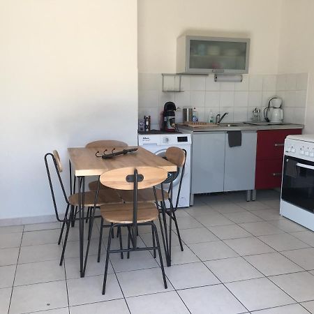 De La Clape A La Mer Mon Petit Pavillon Labellise - F2- Piscine Commune - Wifi Gratuit- Parking Prive - Arrivee Autonome - 800 M Plage - Grande Terrasse Abritee Vent - Saint-Pierre-la-Mer  Dış mekan fotoğraf